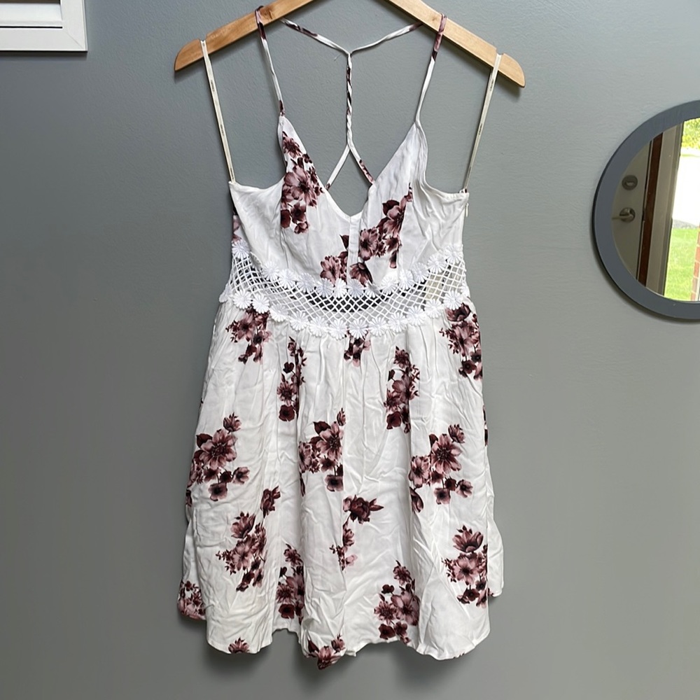 NWT Forever 21 White Floral Mini Dress